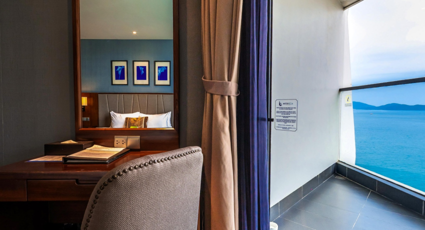 Phòng Deluxe View Biển Và Thành Phố